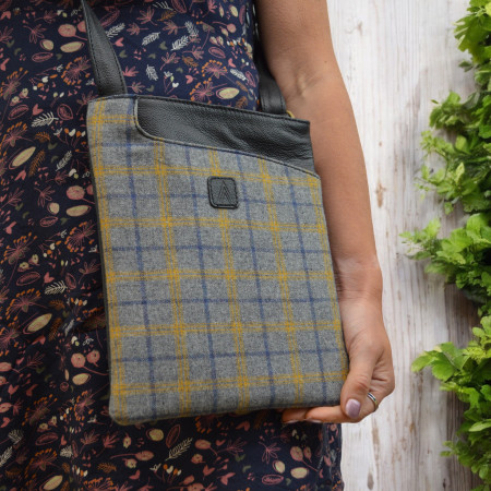 Derwent Flat Messenger Bag