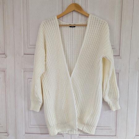 Short Knitted Cardigan Medium White