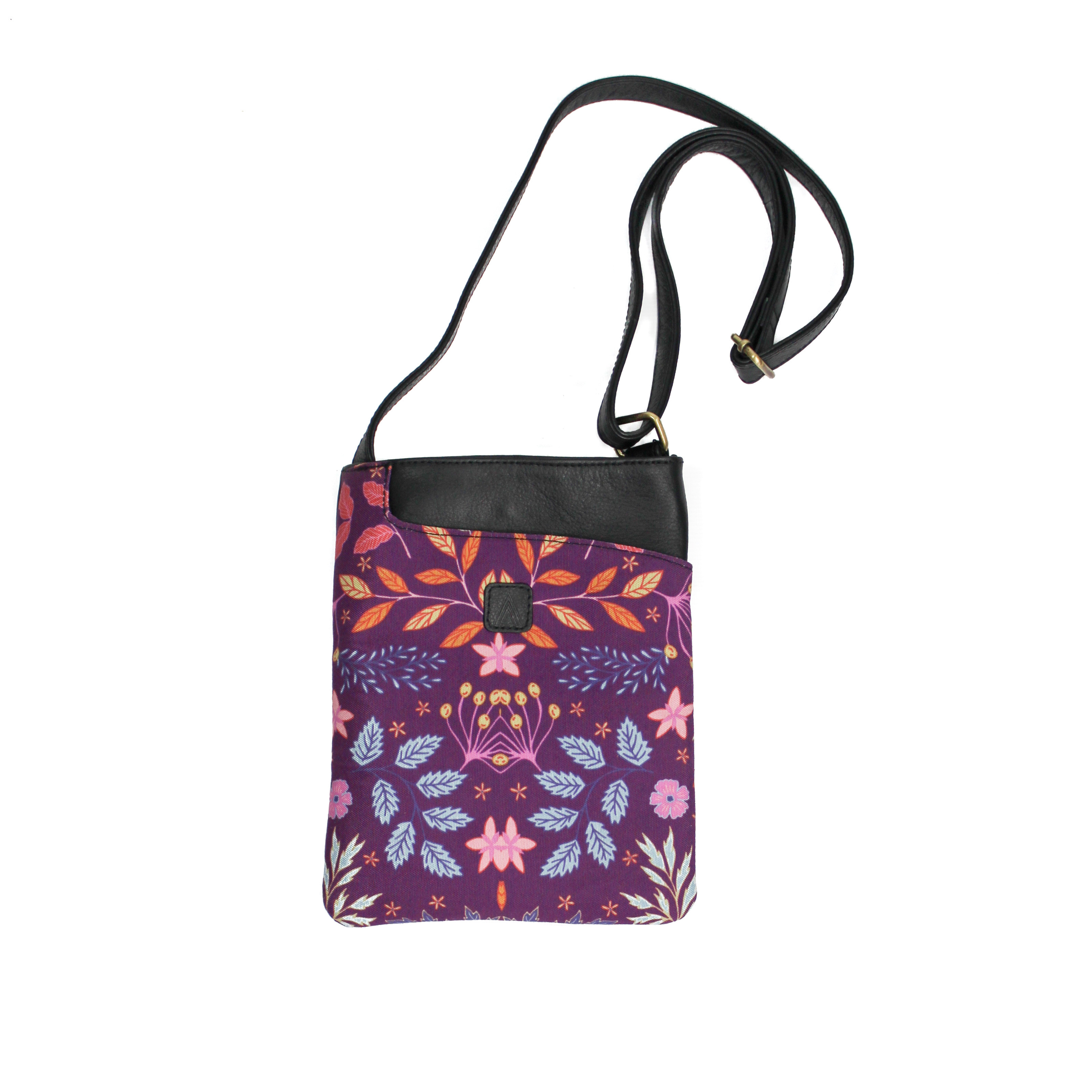 Flat messenger bag 2025