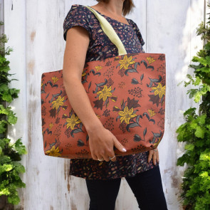 Mia Maxi Bag Red